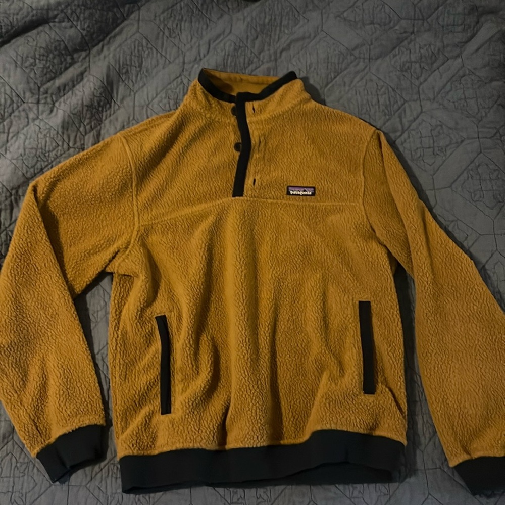 Patagonia Shearling Pullover, size medium